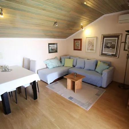 Neda - Two Bedroom Daire