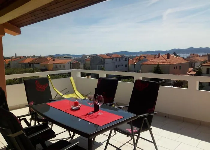 דירה Neda - Two Bedroom